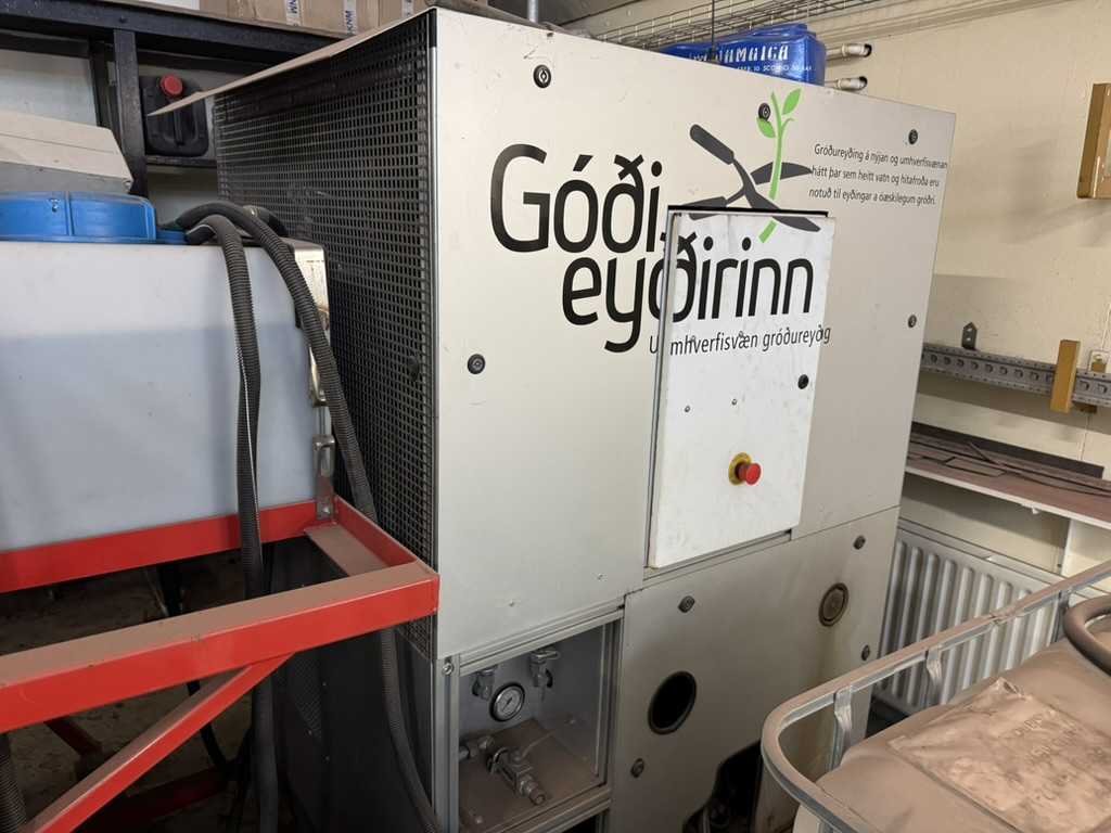 Spuma Gróðureyðingarvél