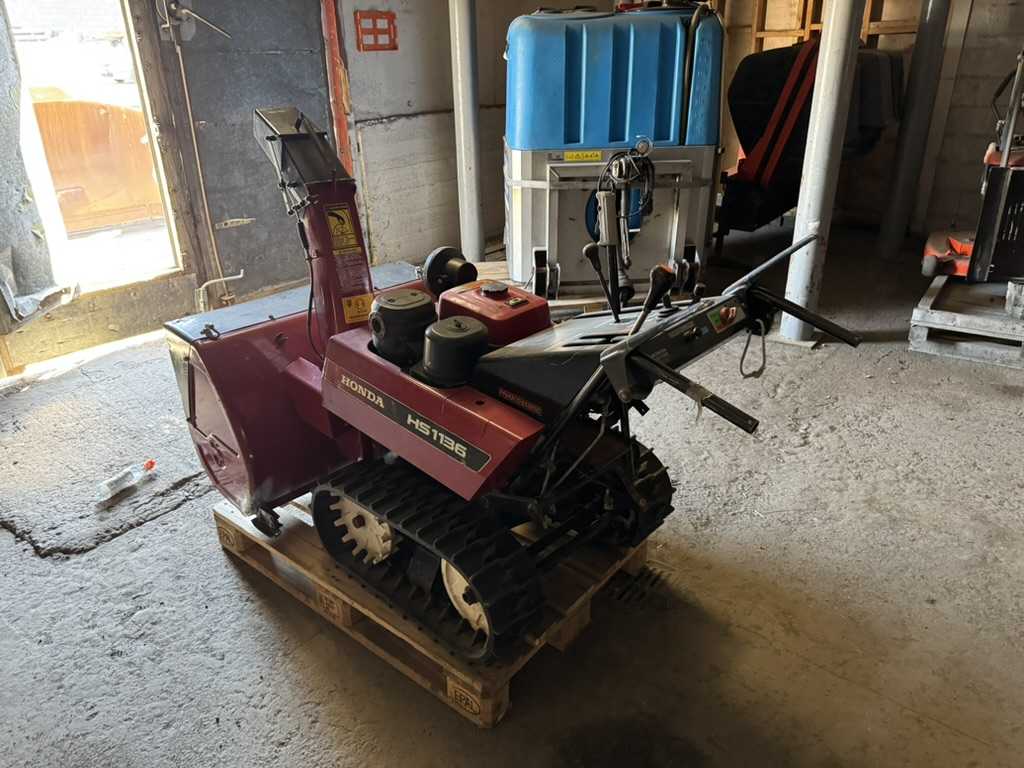 Honda HS1136 Beltadrifin Snjóblásari