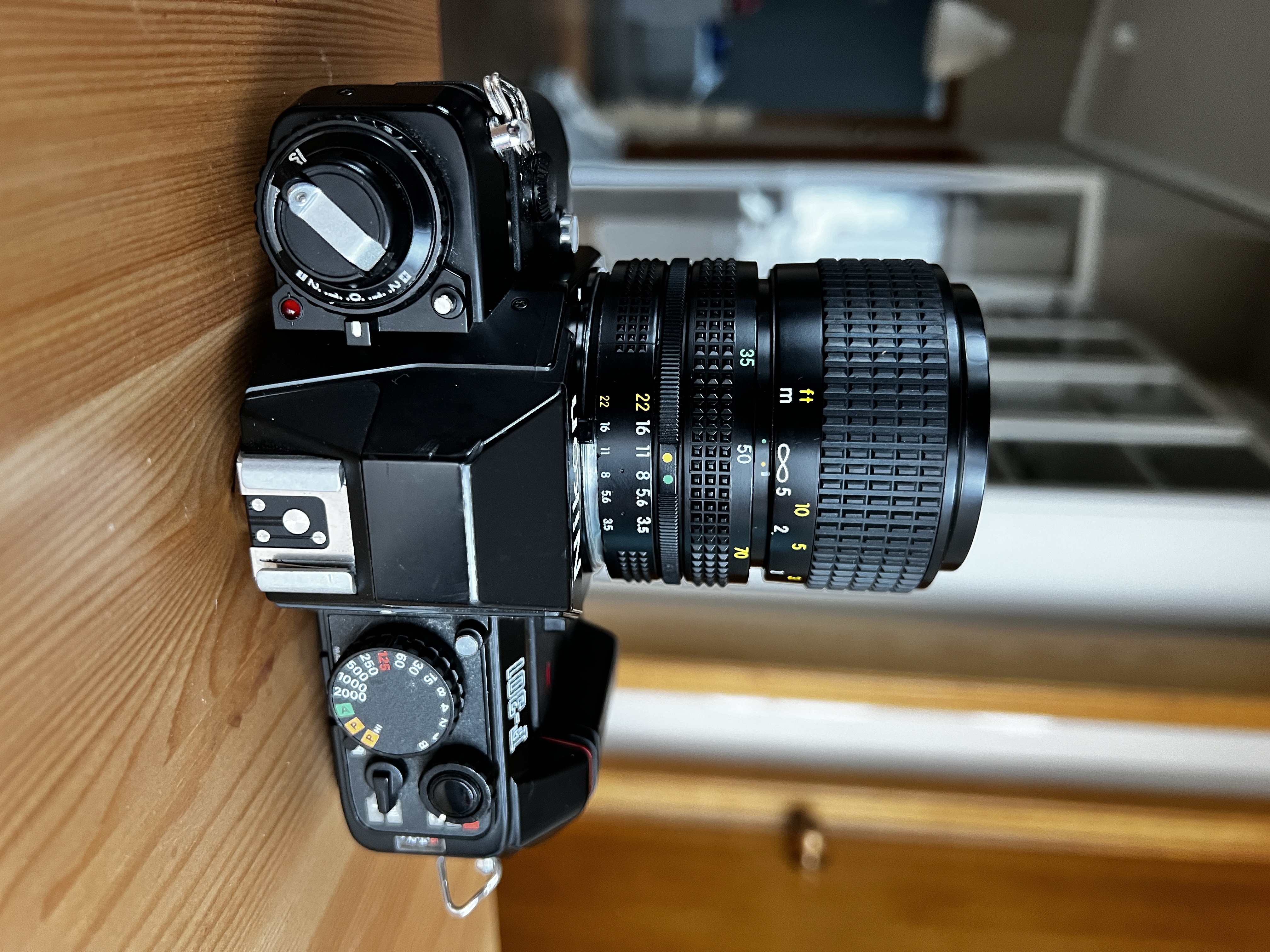 Nikon F-301 data