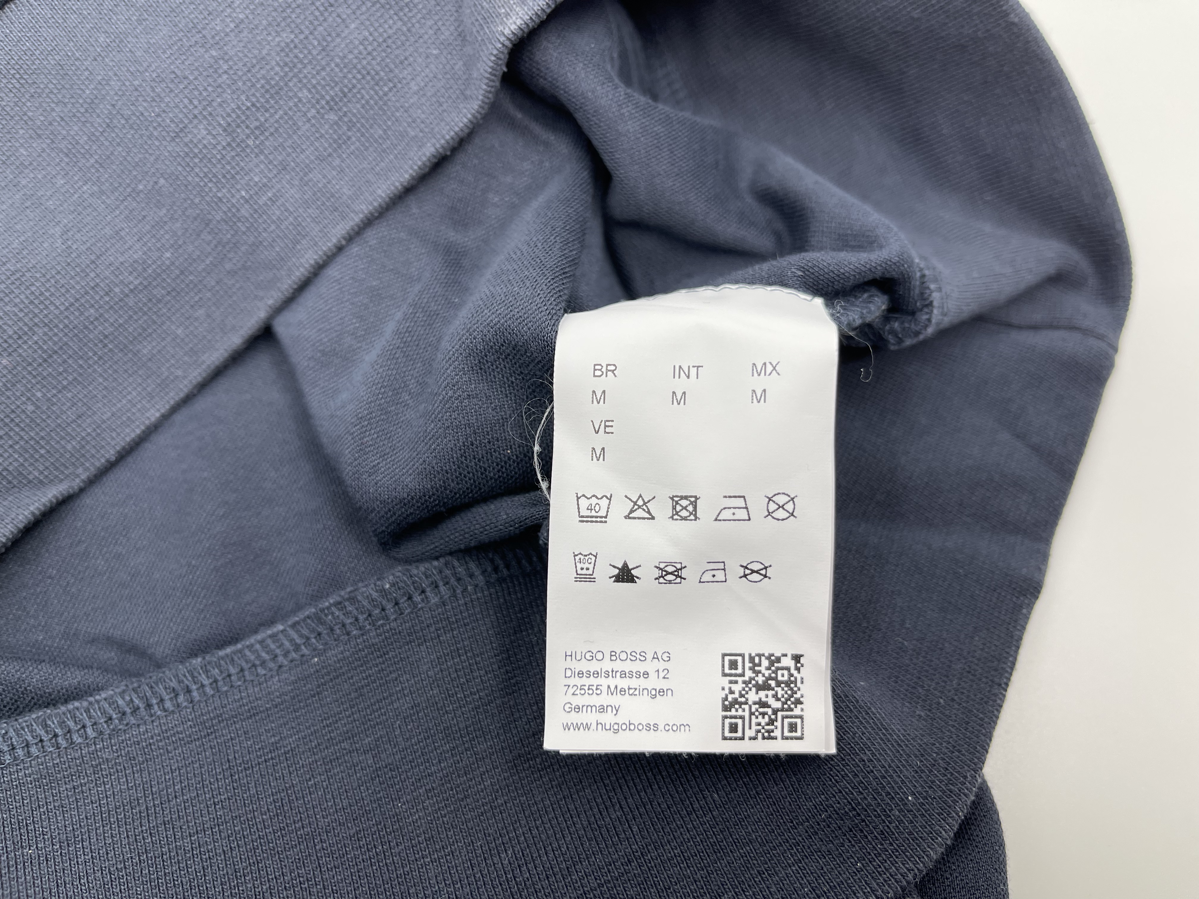 Hugo Boss peysa