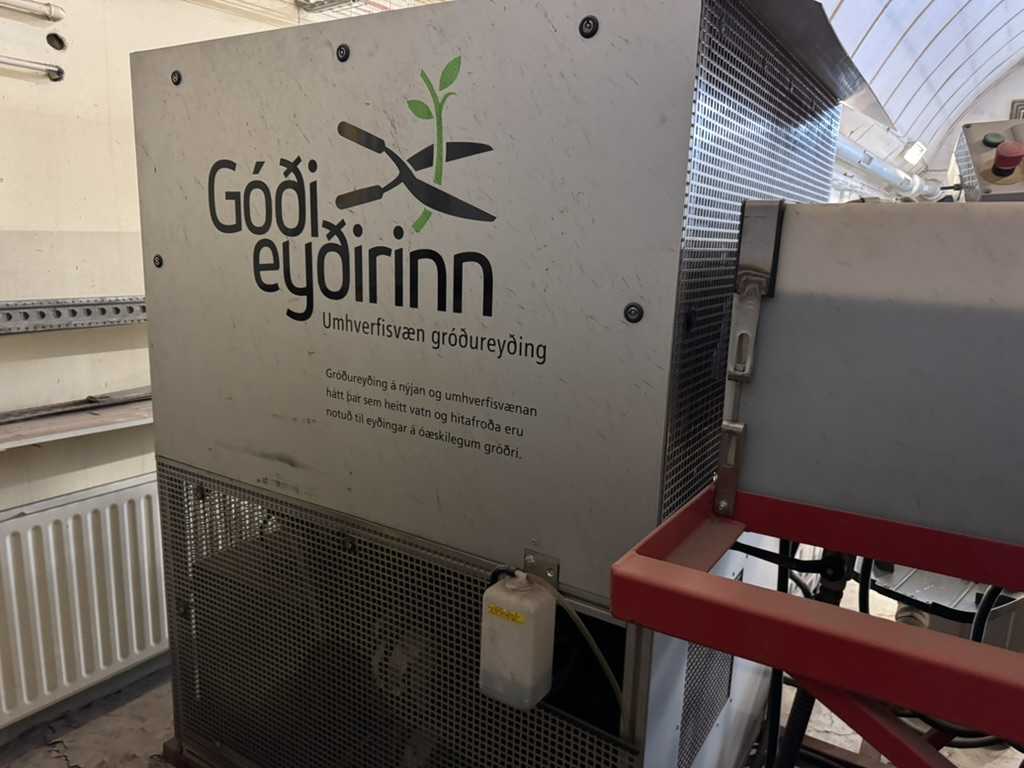 Spuma Gróðureyðingarvél
