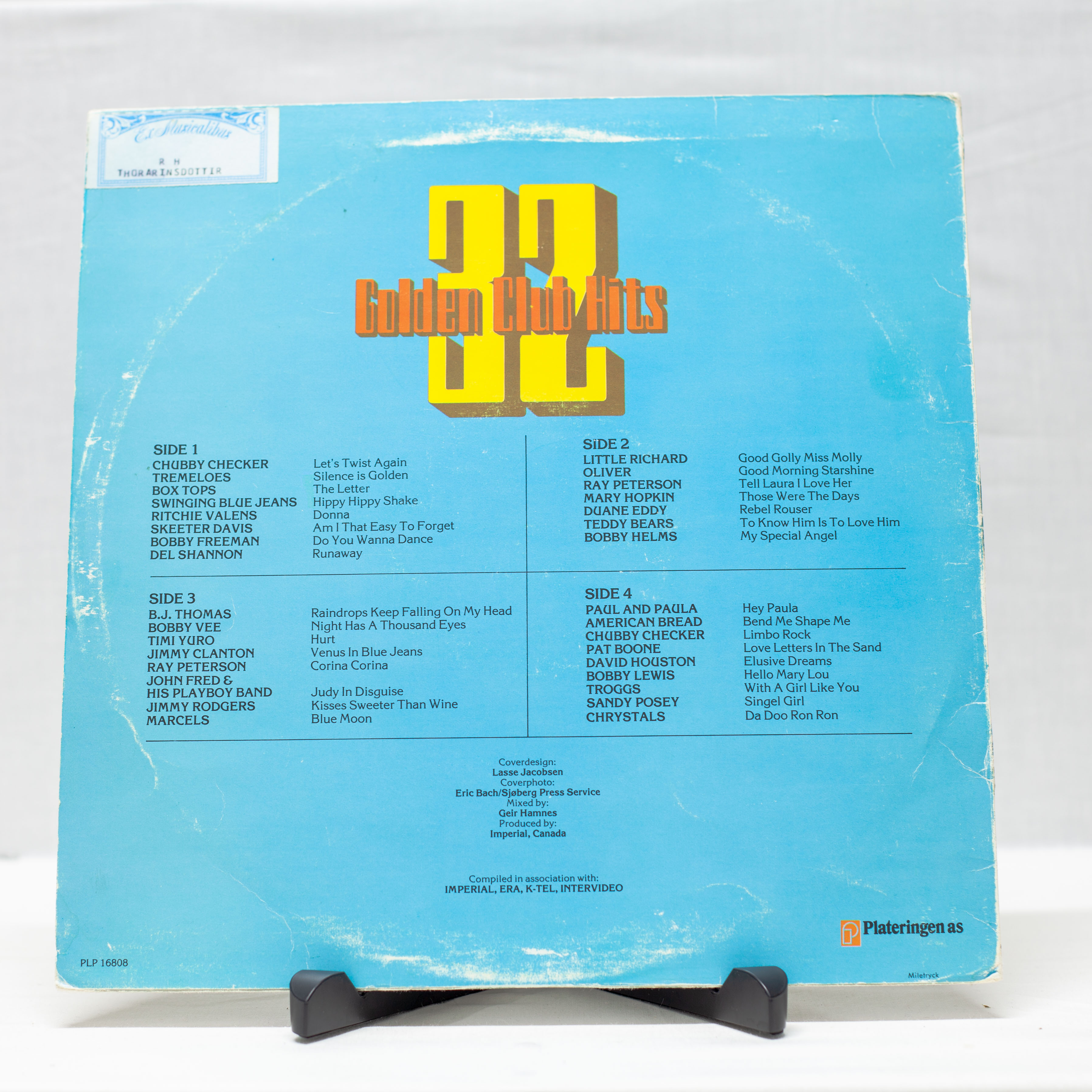 Various – 32 Golden Club Hits