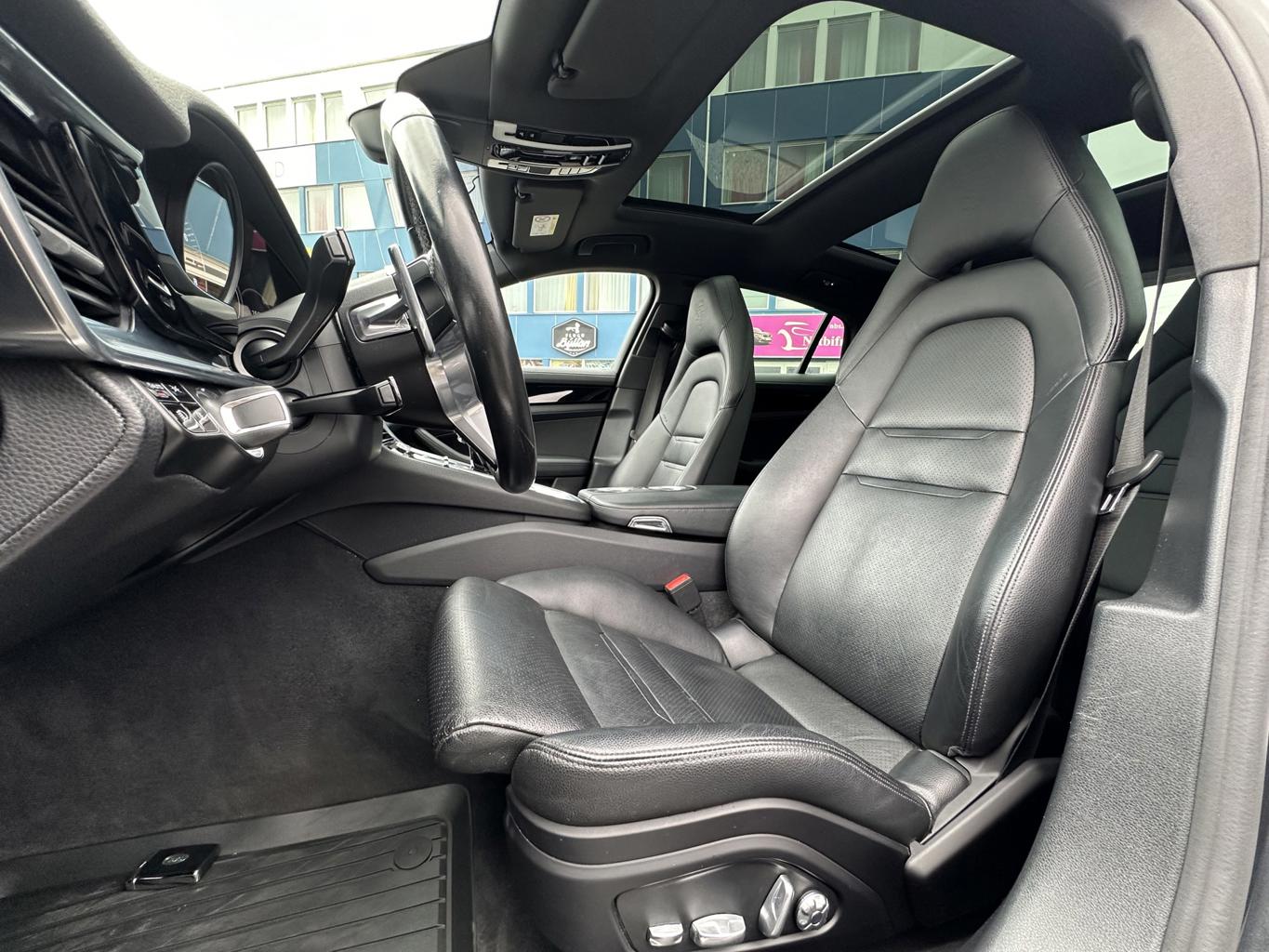 Porsche Panamera 4 E-Hybrid - 7/2017 - 54þ. km