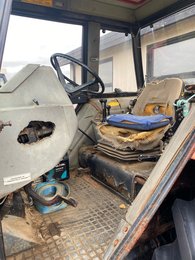 Case 1494 Traktor - 1987 árgerð.